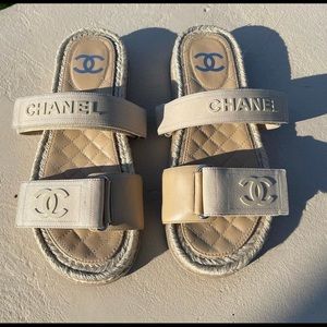 Light beige Chanel sandals size 39